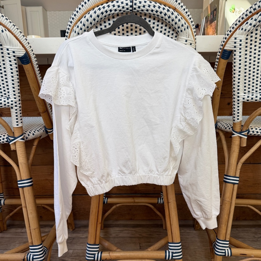 ASOS DESIGN Ruffle Eyelet Long Sleeve Crew Neck Sweatshirt Women's 4 NWT